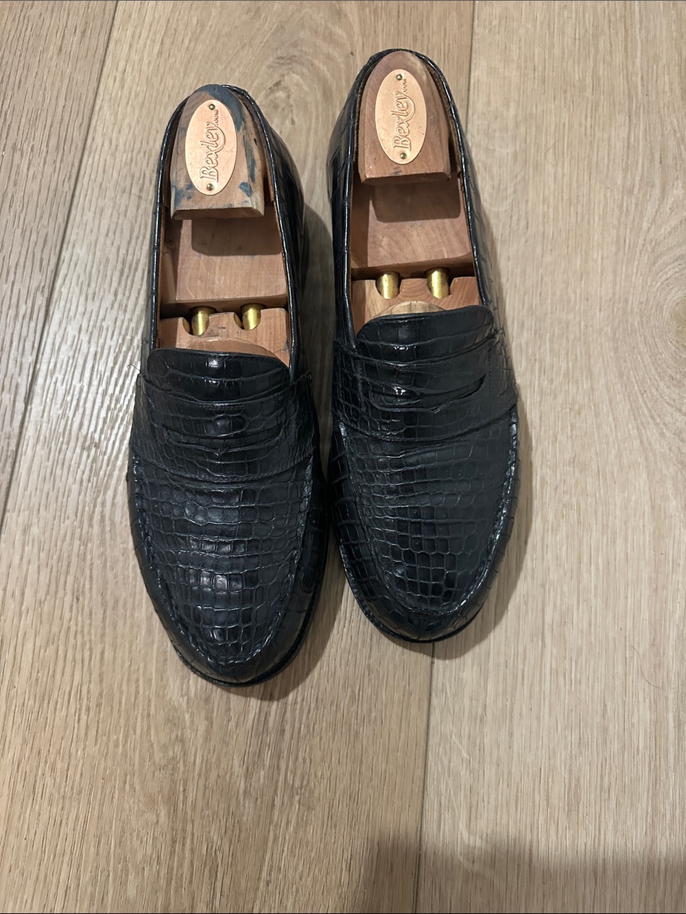 Men's Black Croc-Embossed Leather Penny Loafers